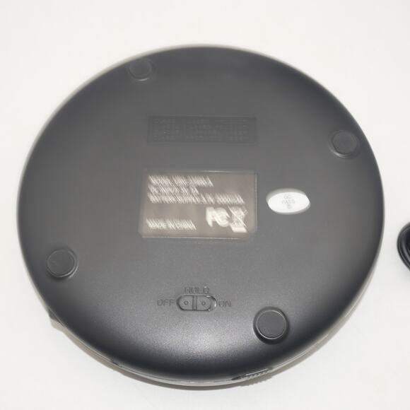 NEW Hammacher Schlemmer Wireless Bluetooth Portable Cd Player - Picture 4 of 6